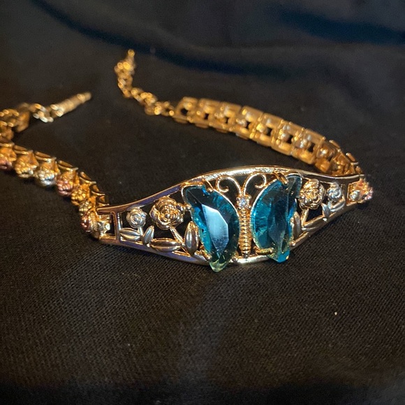 Jewelry - Gold plate butterfly bracelet